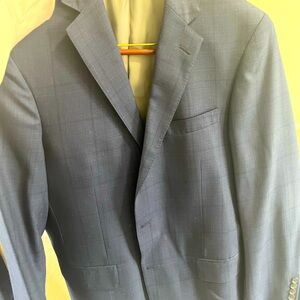 Size 40r Hart Schaffner suit. Navy window pane. Never worn. Pants hemmed at 29”